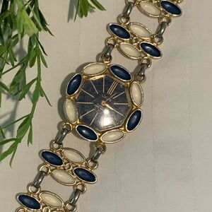 Vintage Women’s Louis 17 Jewels Wristwatch (Working)
